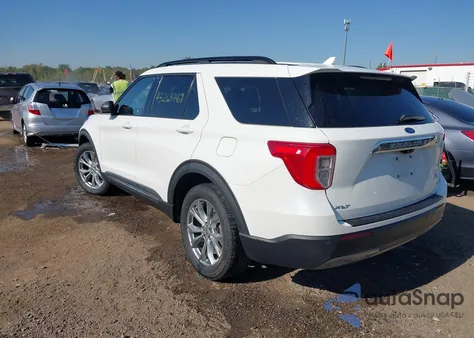 2020 Ford Explorer Xlt z USA, uszkodzony, nr VIN 1FMSK8DH7LGC72327